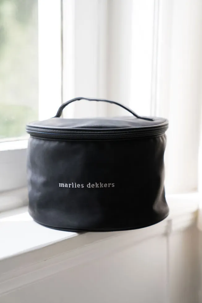 Marlies Dekkers breast-prosthesis-case